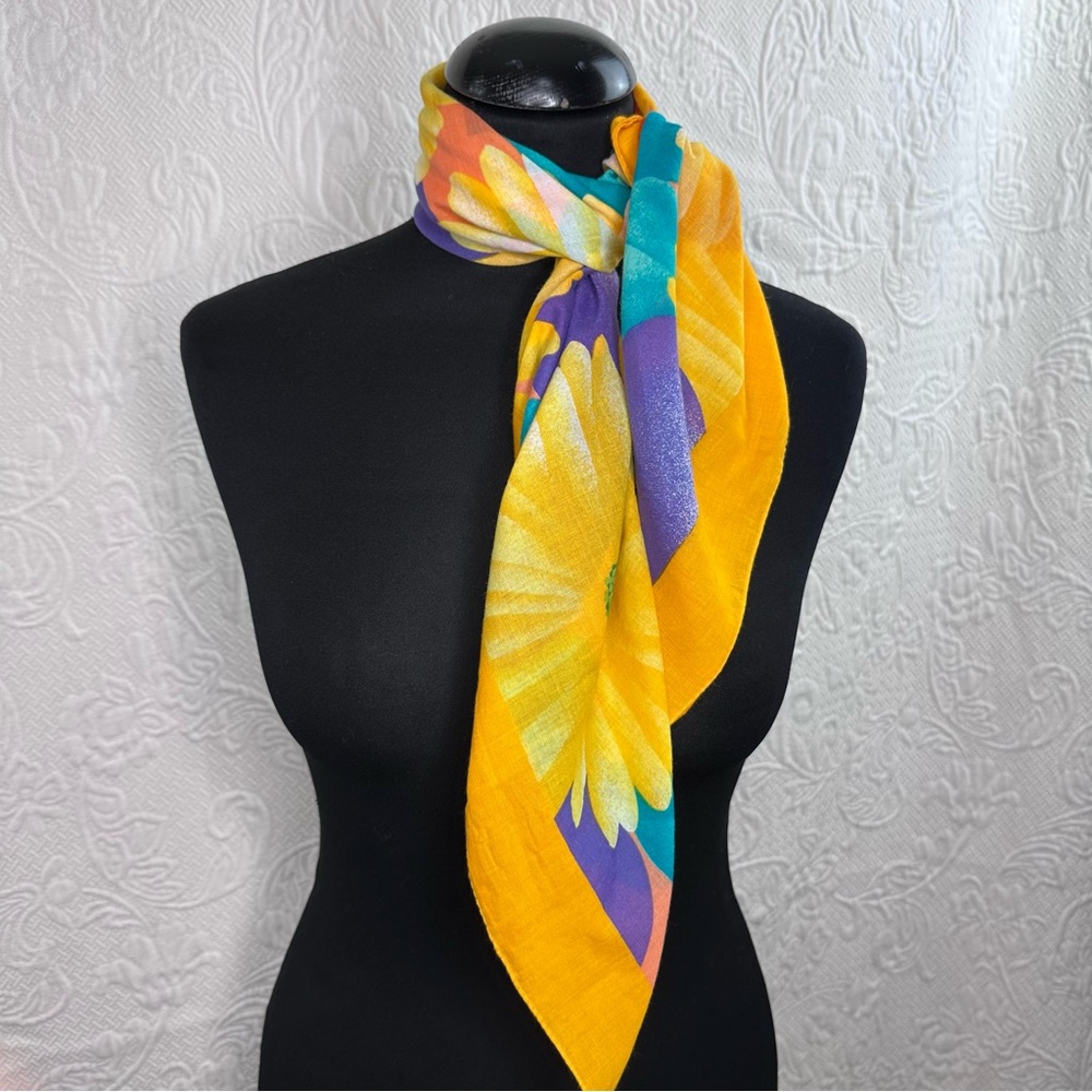 Honey Vintage Floral Cotton Scarf - Picture 3 of 6